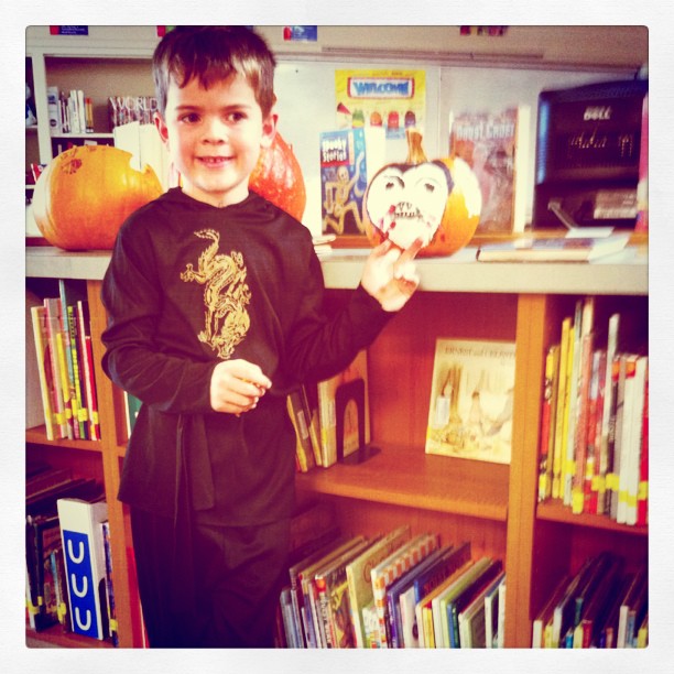 display his pumpkin